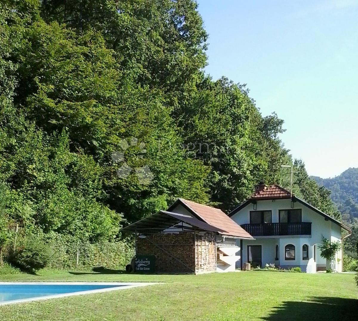 Hiša Jazbina Cvetlinska, Bednja, 204m2