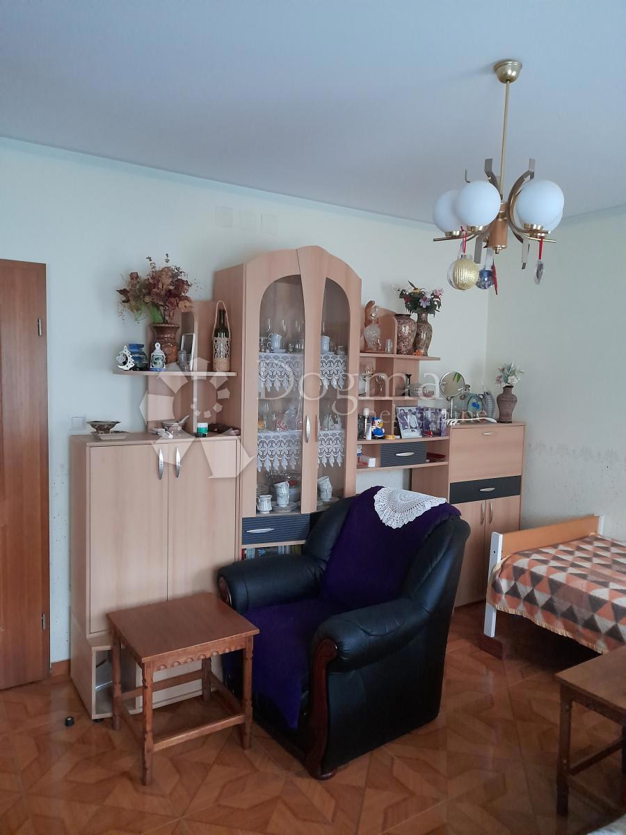 Hiša Jazbina Cvetlinska, Bednja, 204m2