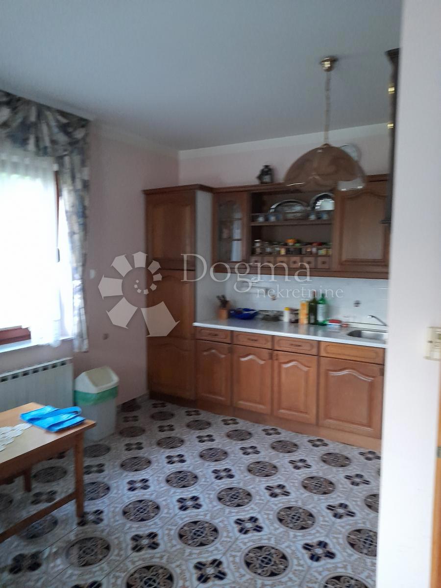 Hiša Jazbina Cvetlinska, Bednja, 204m2