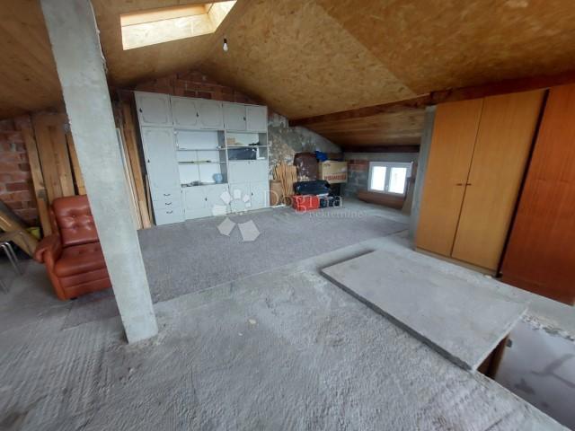 Hiša Novi Vinodolski, 250m2