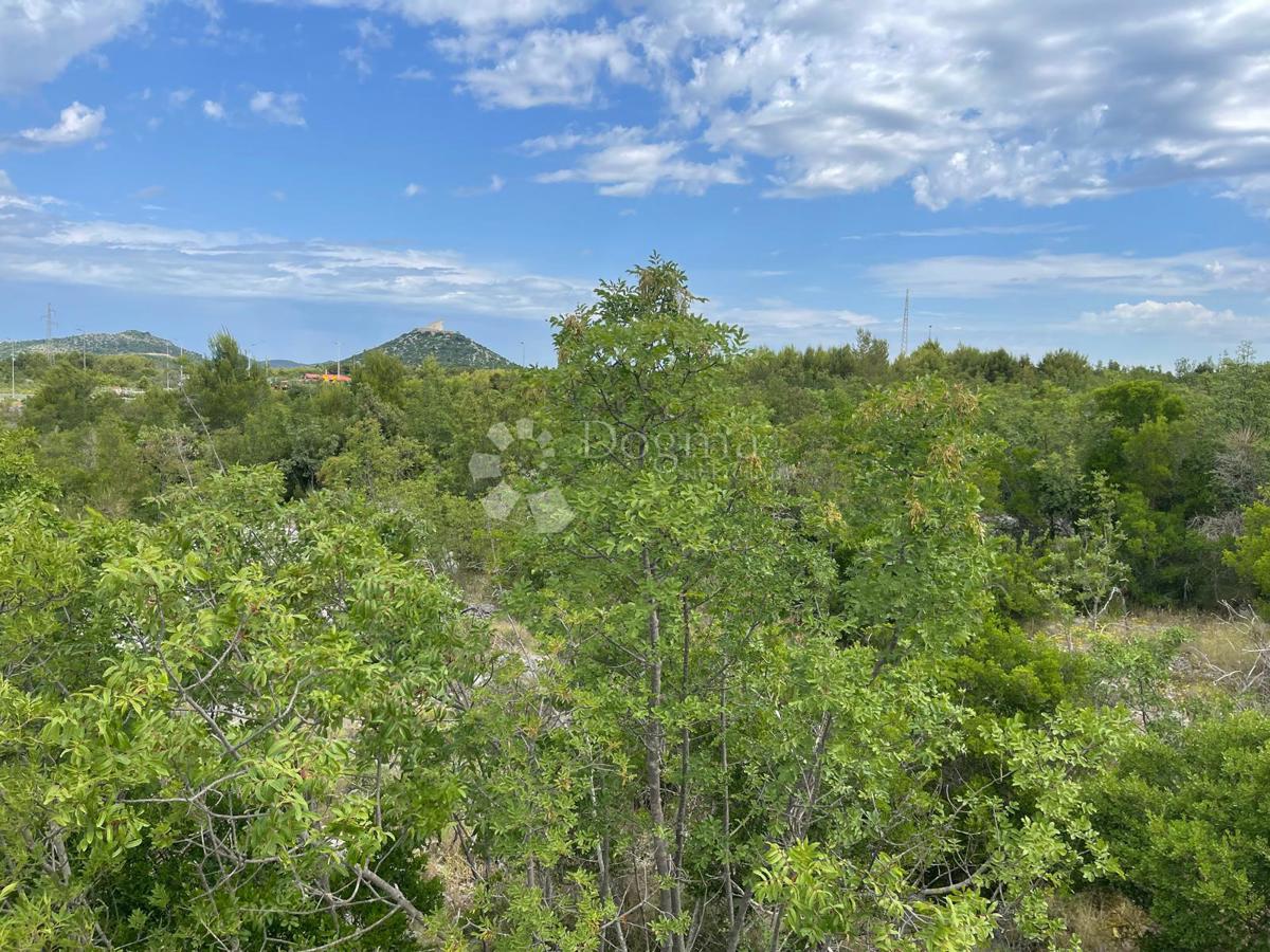 Zazidljivo zemljišče Vodice, 6.014m2