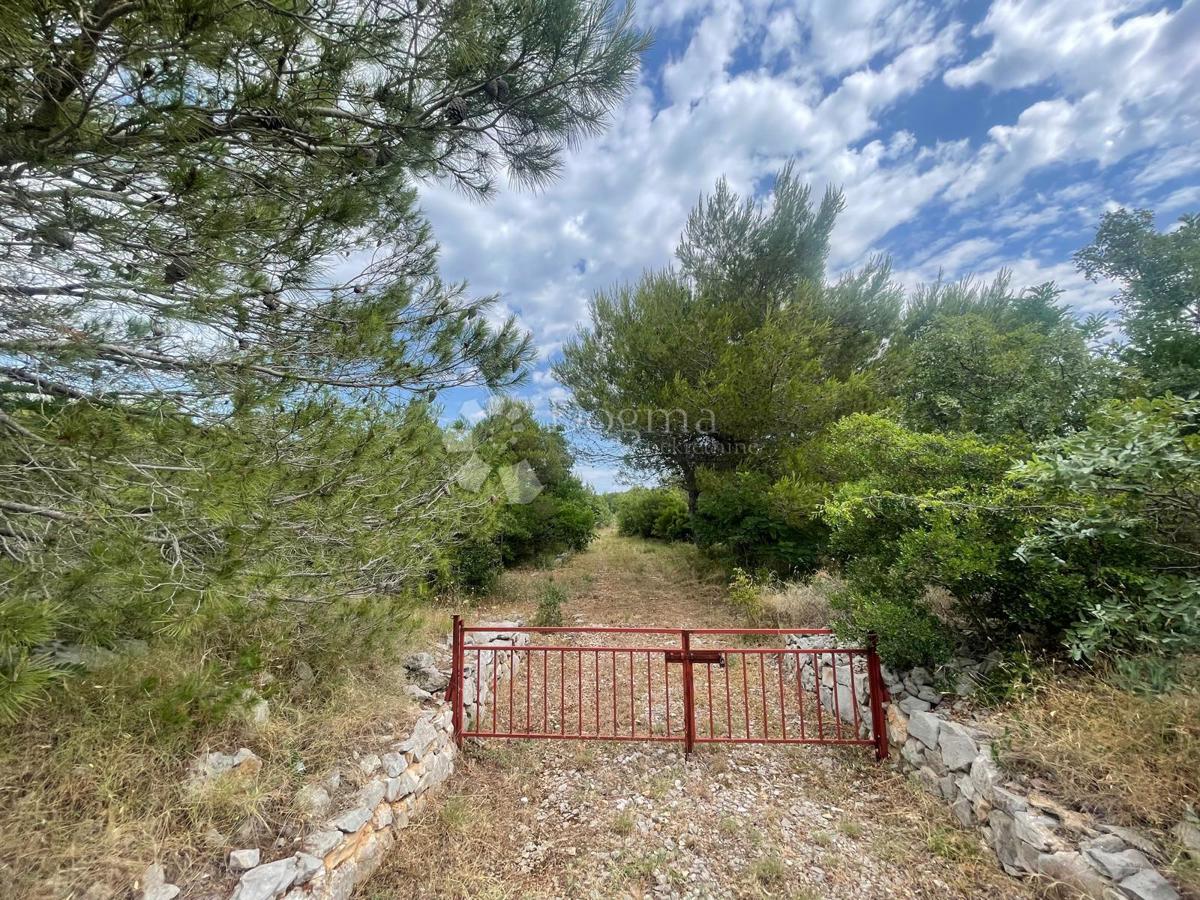 Zazidljivo zemljišče Vodice, 6.014m2