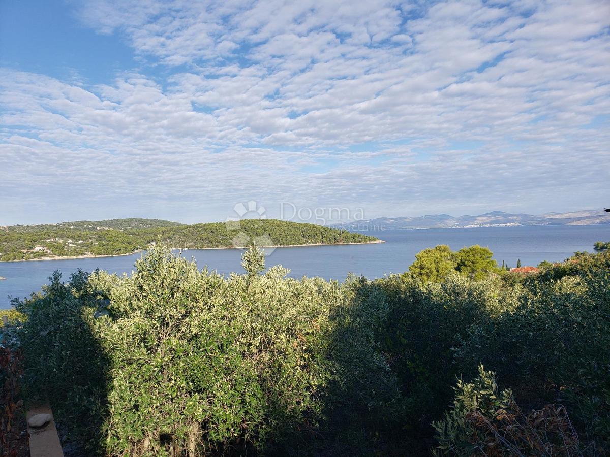 Atraktivno gradbeno zemljišče 848m2 - Šolta