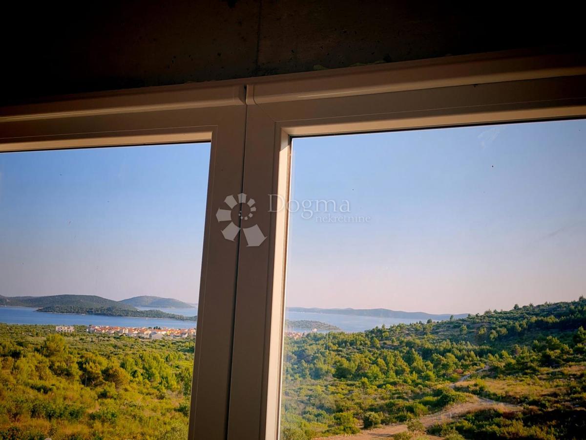 Hiša Tribunj, 90m2
