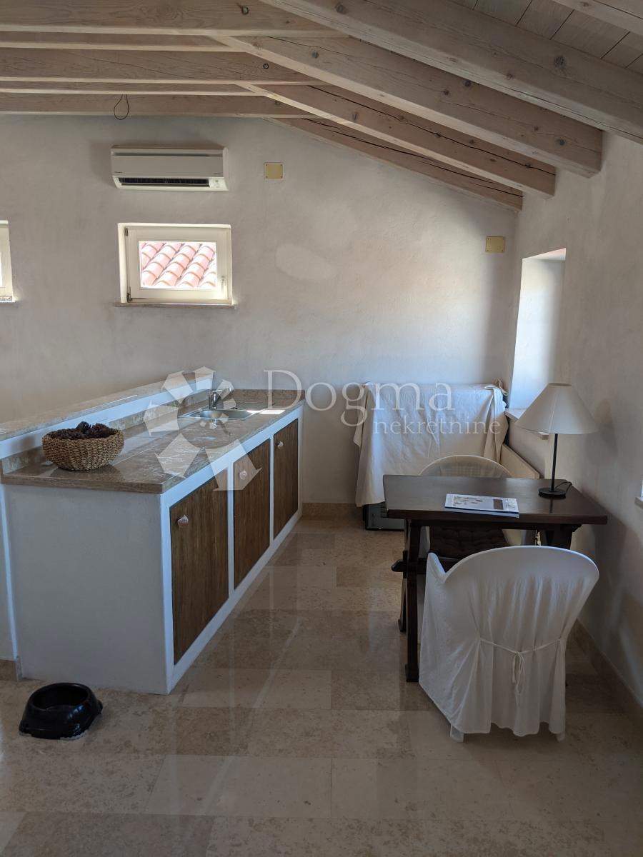 Hiša Rovinj, 102m2