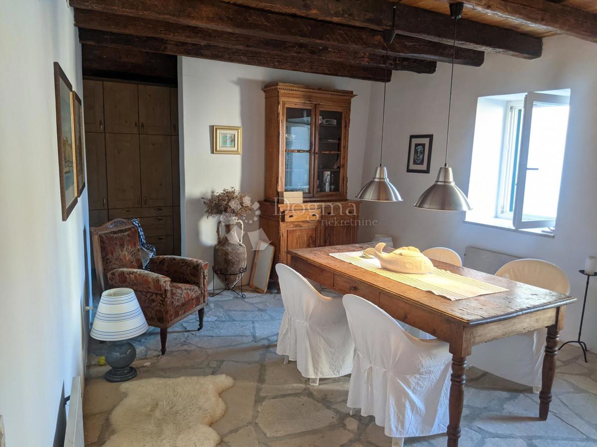 Hiša Rovinj, 102m2