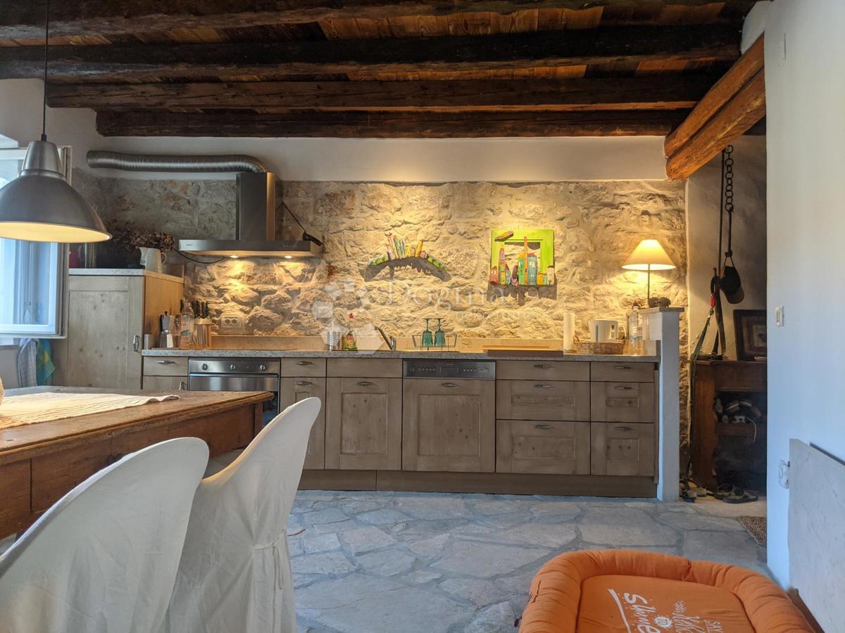 Hiša Rovinj, 102m2