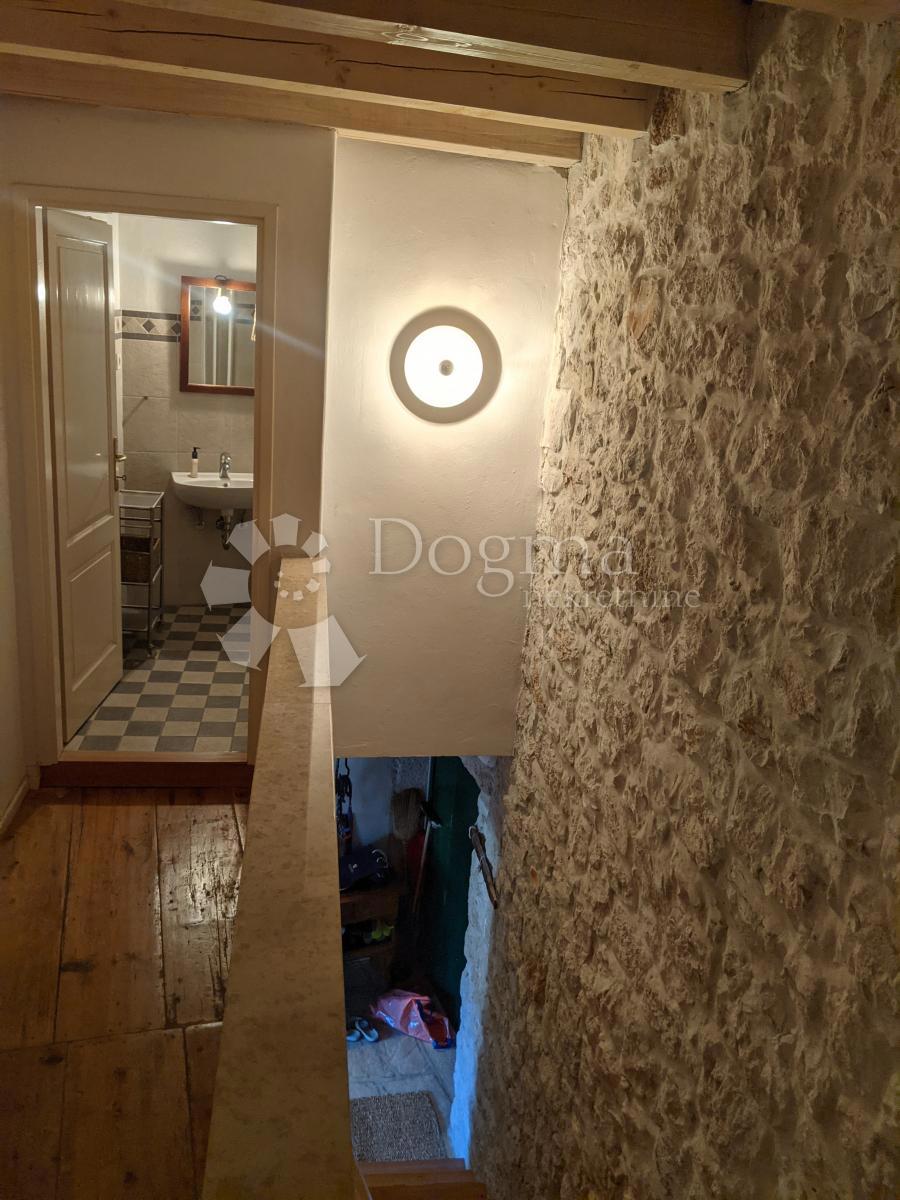 Hiša Rovinj, 102m2
