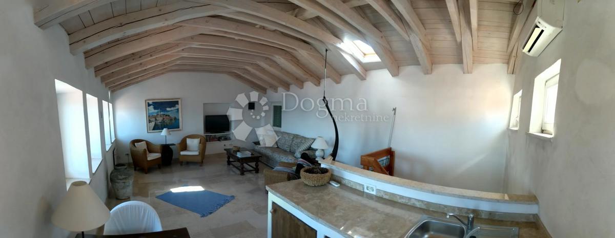 Hiša Rovinj, 102m2