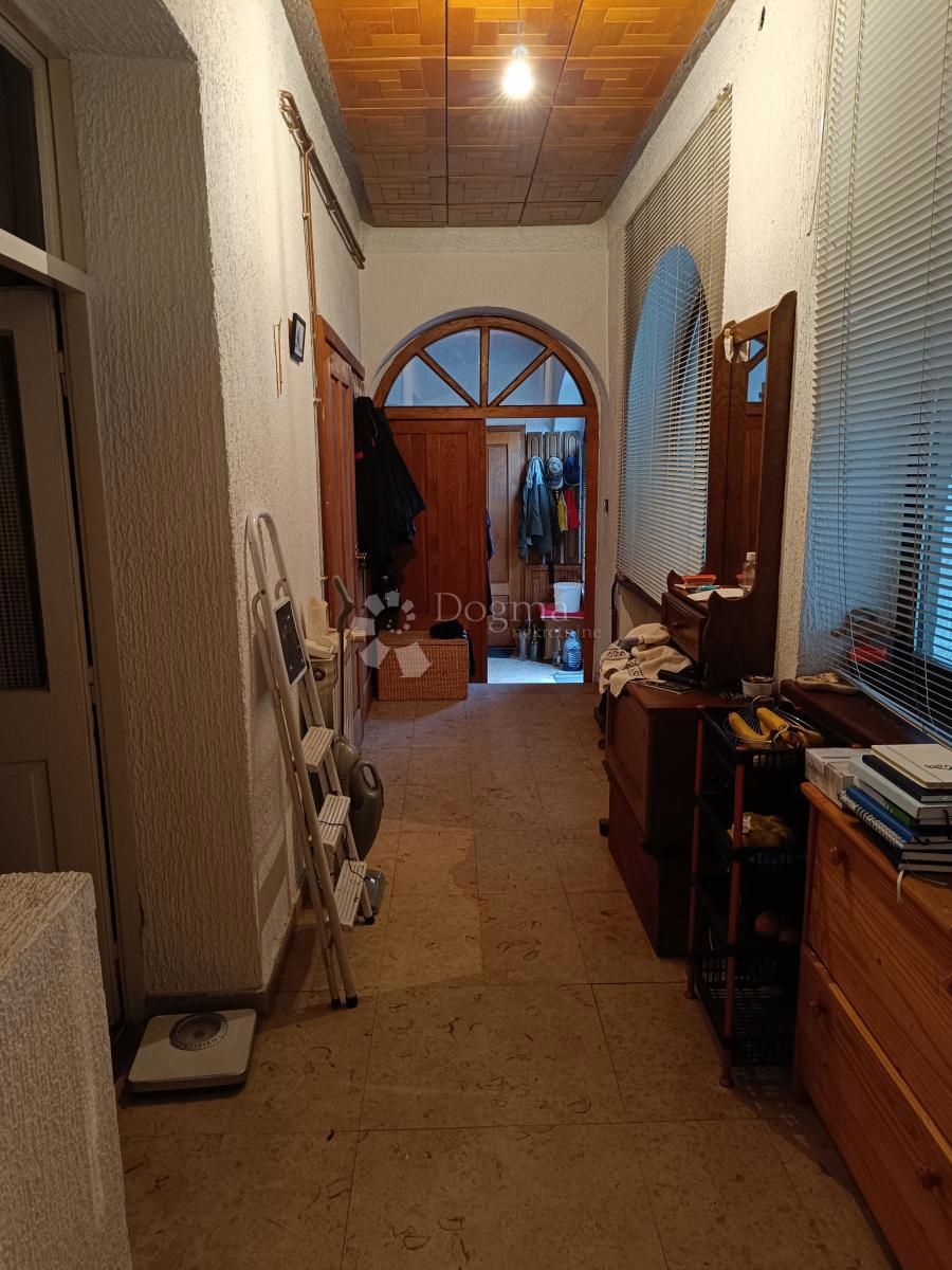 Hiša Gornji grad / Centar, Osijek, 150m2