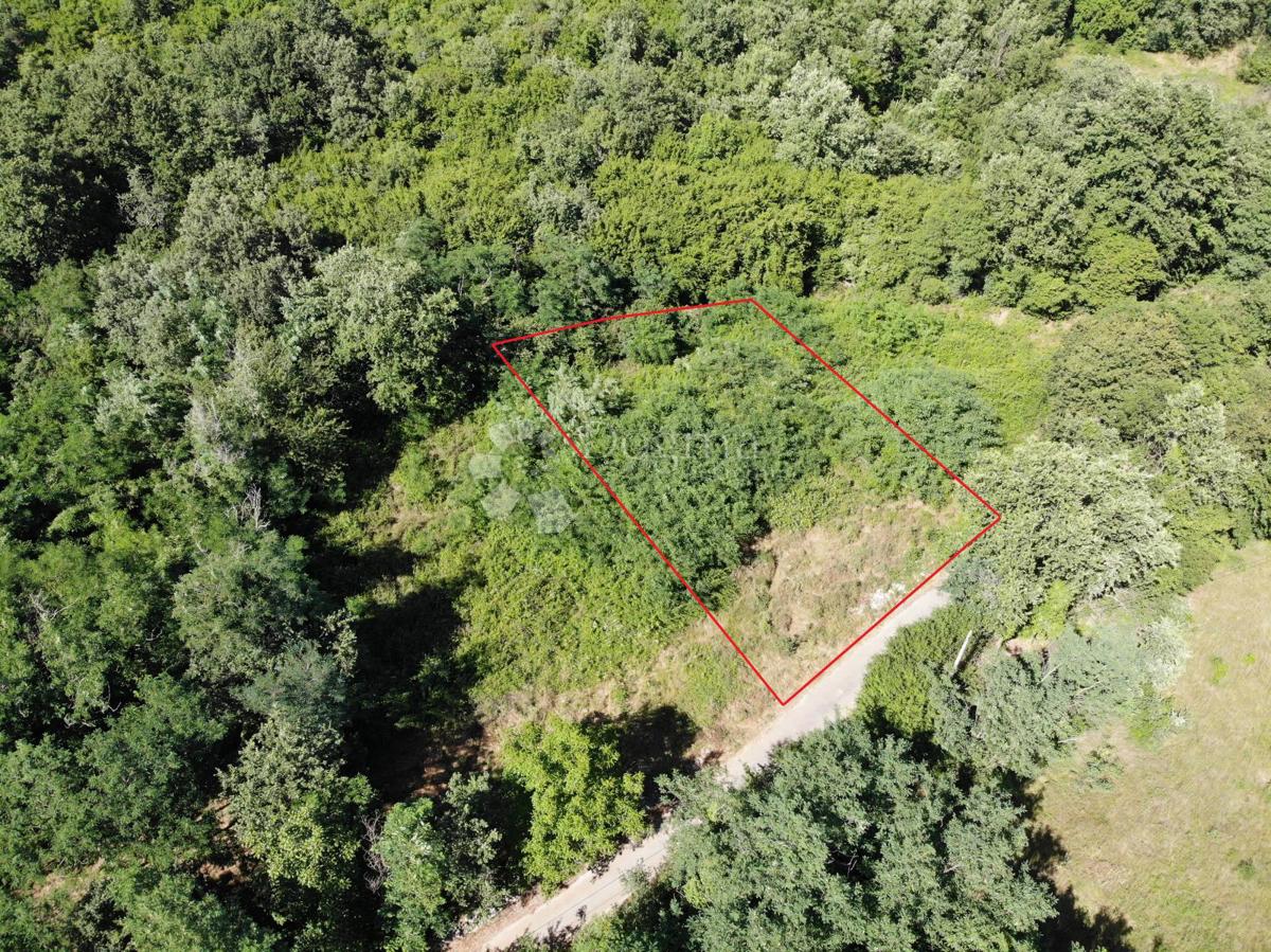 Zazidljivo zemljišče Poreč, 1.033m2