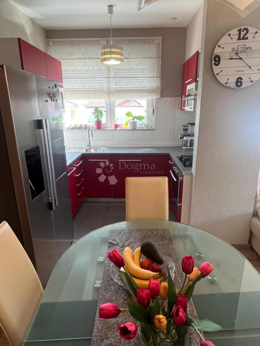 Stanovanje Biograd na Moru, 95m2