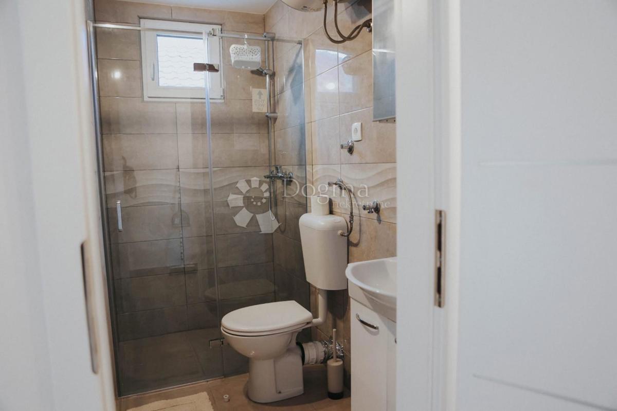 Apartma Cesarica, Karlobag, 32,76m2