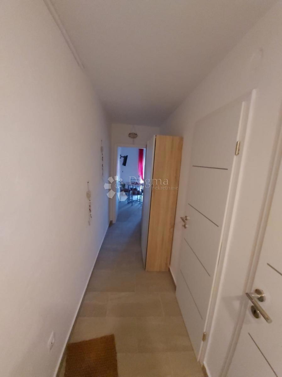 Apartma Cesarica, Karlobag, 32,76m2
