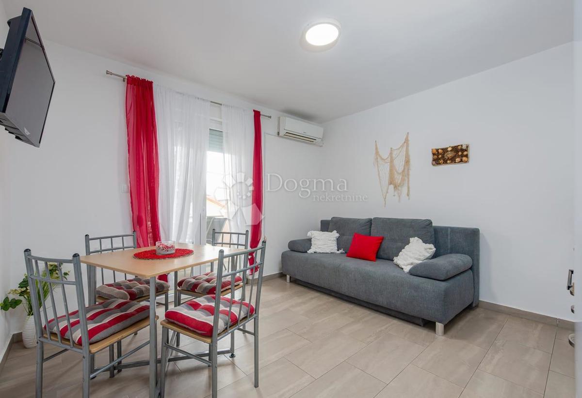 Apartma Cesarica, Karlobag, 32,76m2