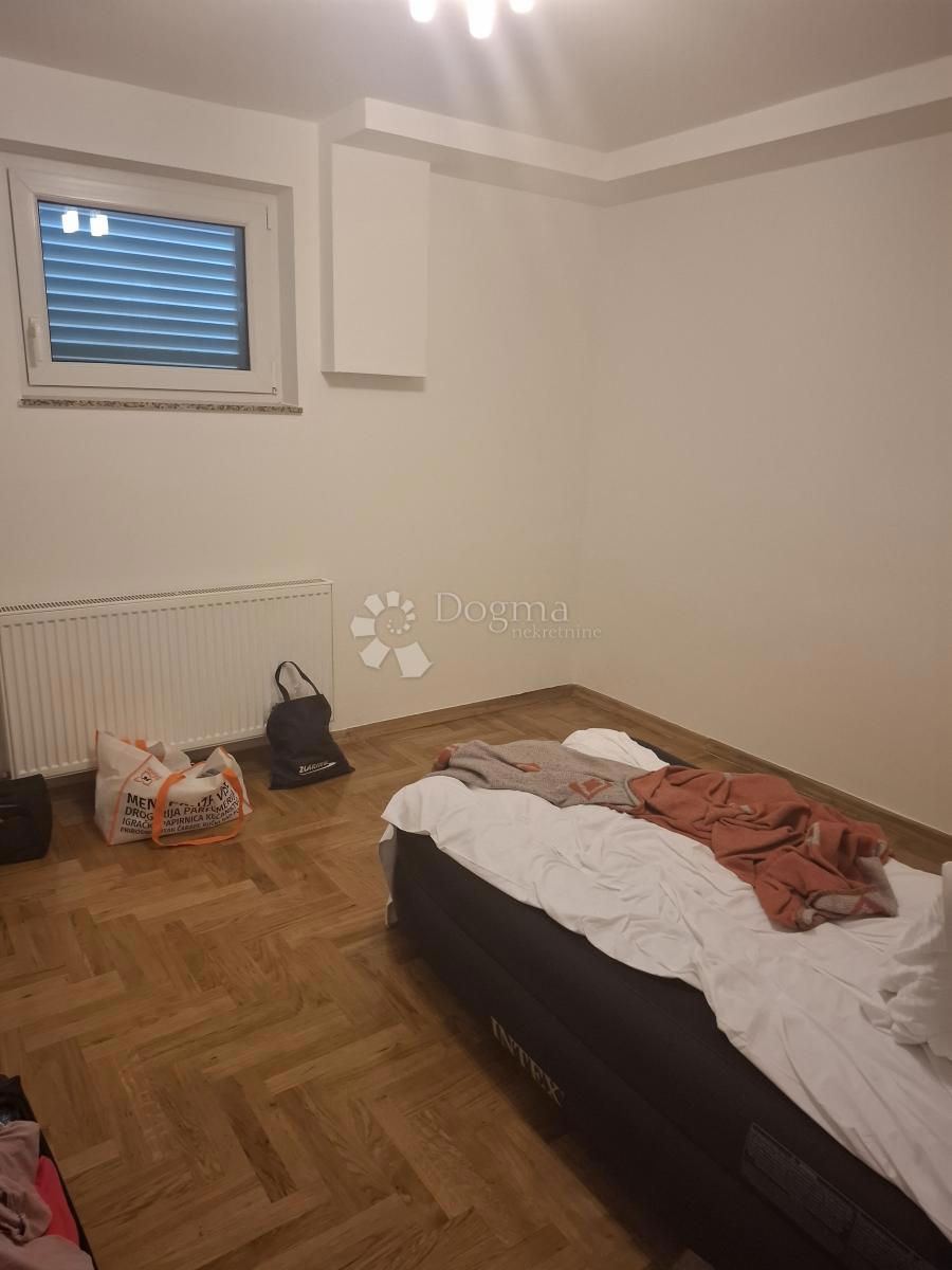 Stanovanje Povljana, 64m2