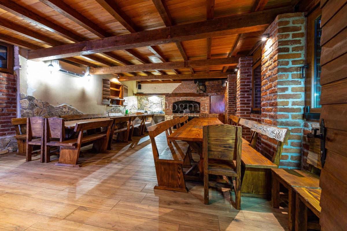 Hiša Plovanija, Zadar, 550m2