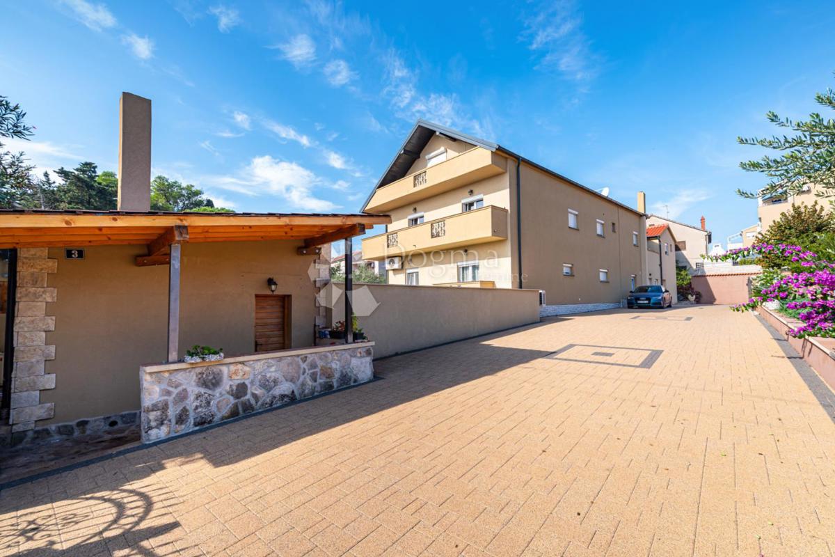 Hiša Plovanija, Zadar, 550m2
