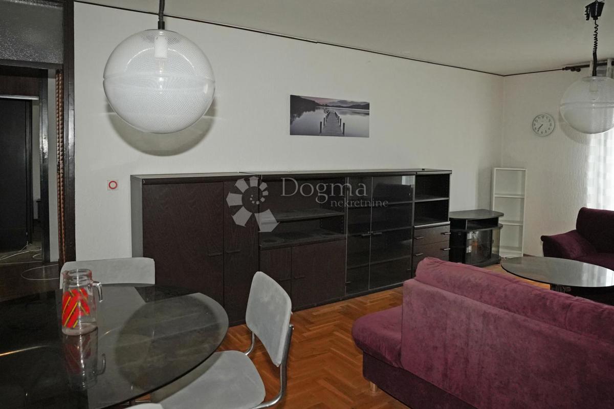 EKSKLUZIVNO VRHUNSKI APARTMA S TERASO IN DVIGALOM 55,74 M2 - Pula/Šijana