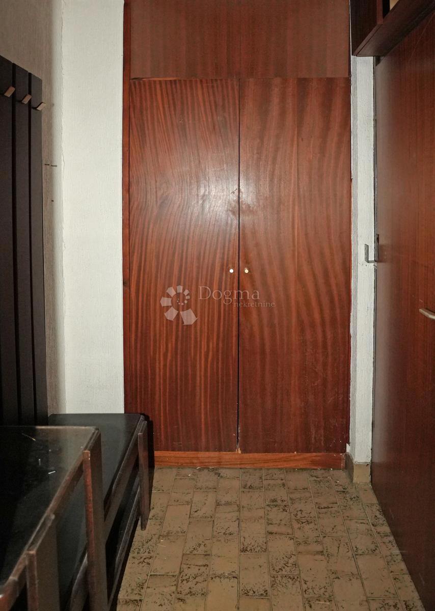 EKSKLUZIVNO VRHUNSKI APARTMA S TERASO IN DVIGALOM 55,74 M2 - Pula/Šijana