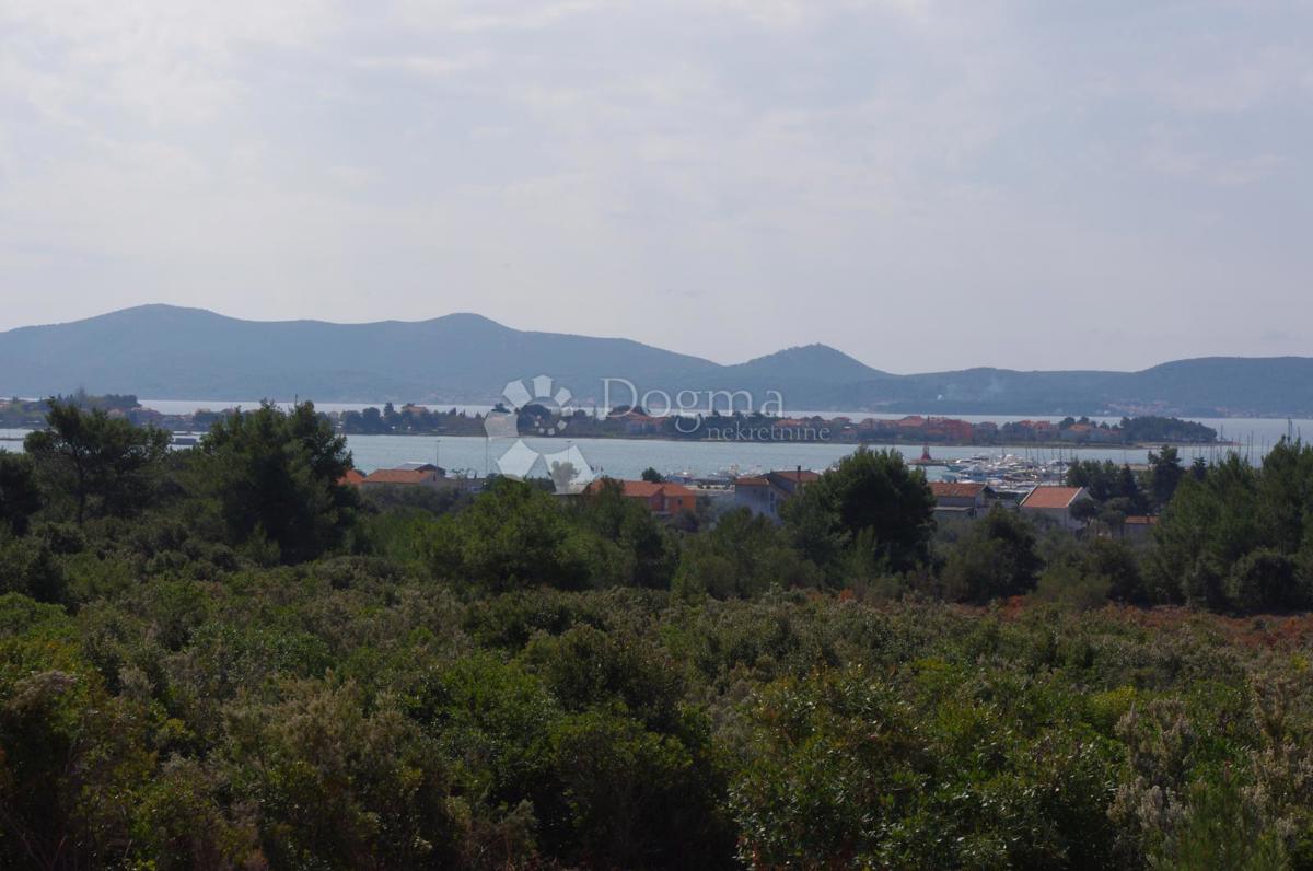 Zazidljivo zemljišče Sukošan, 11.845m2