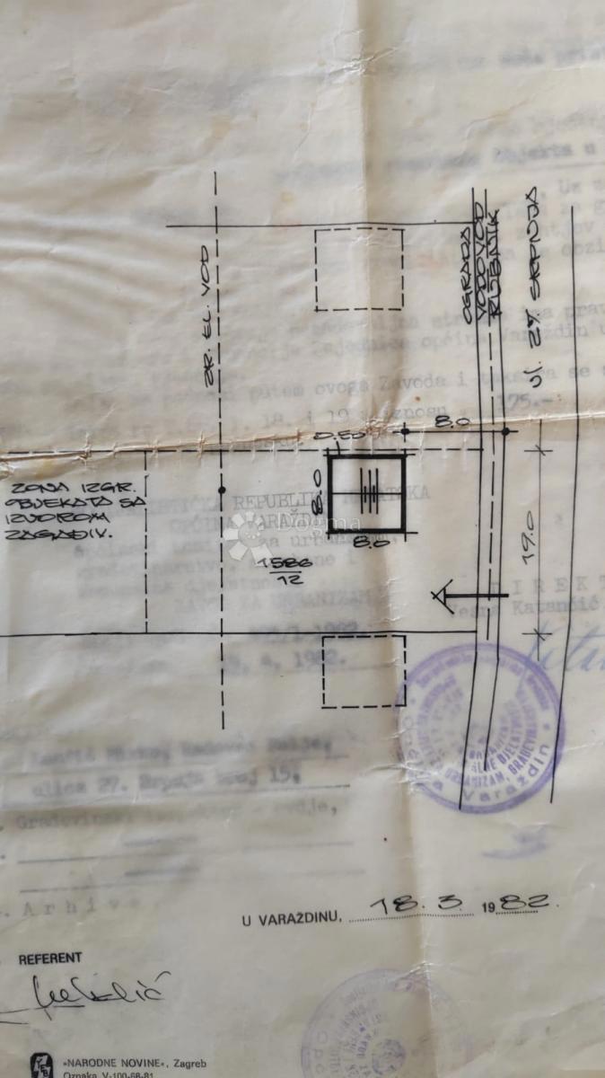 Zazidljivo zemljišče Radovec Polje, Cestica, 1.367m2
