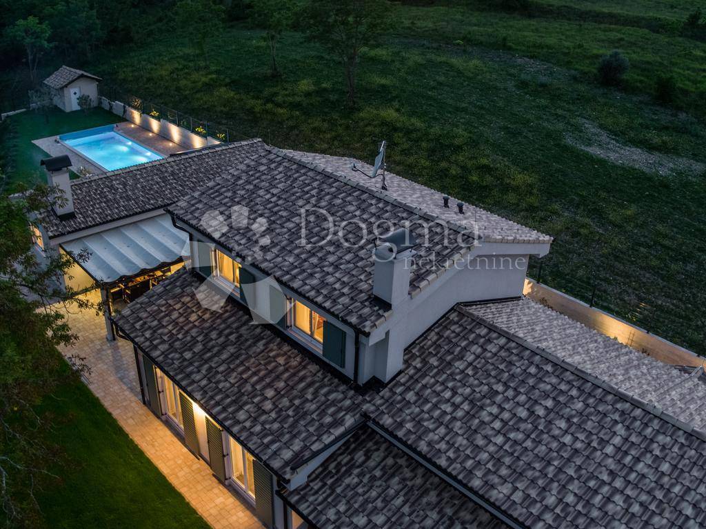 Hiša Grožnjan, 220m2