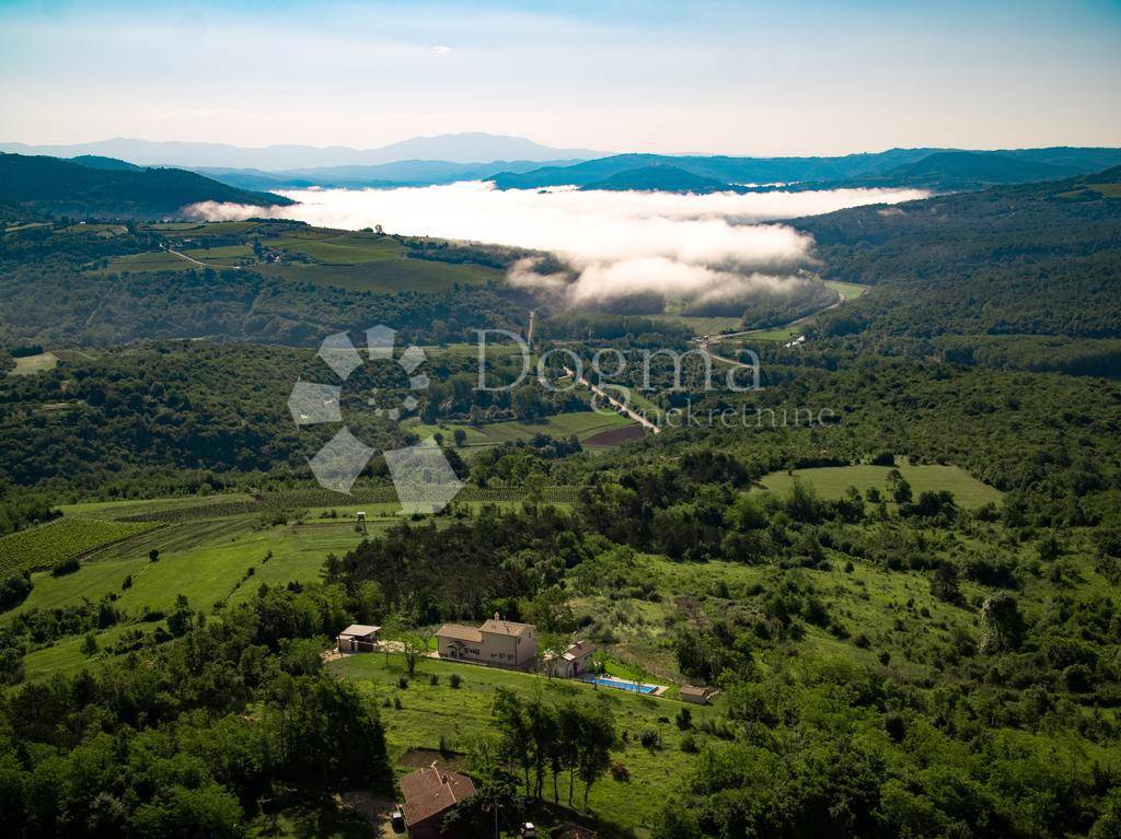 Hiša Grožnjan, 220m2