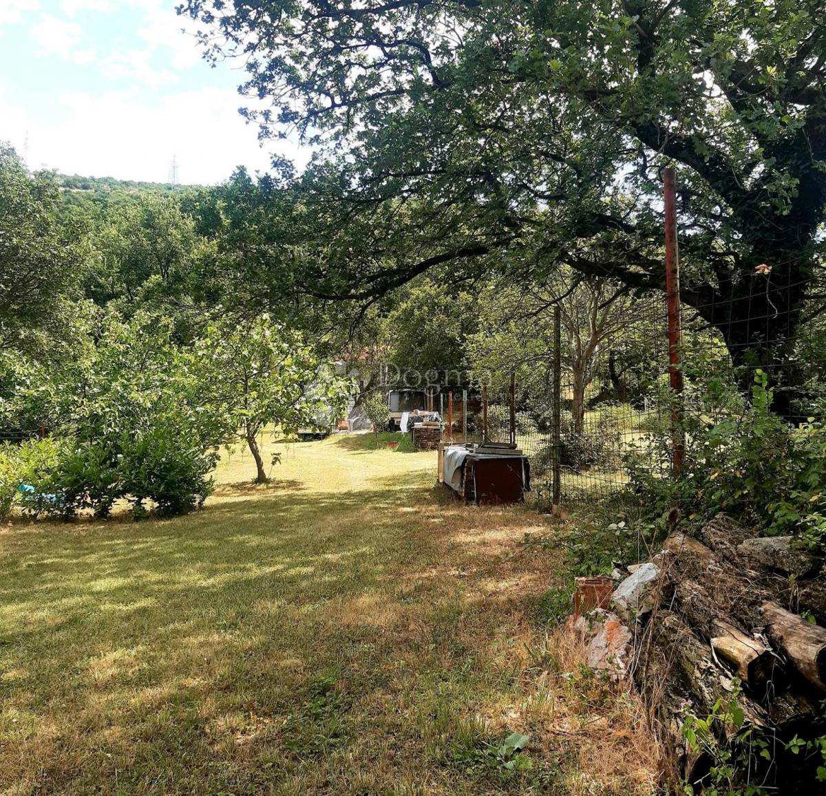 Kmetijsko zemljišče Novi Vinodolski, 996m2