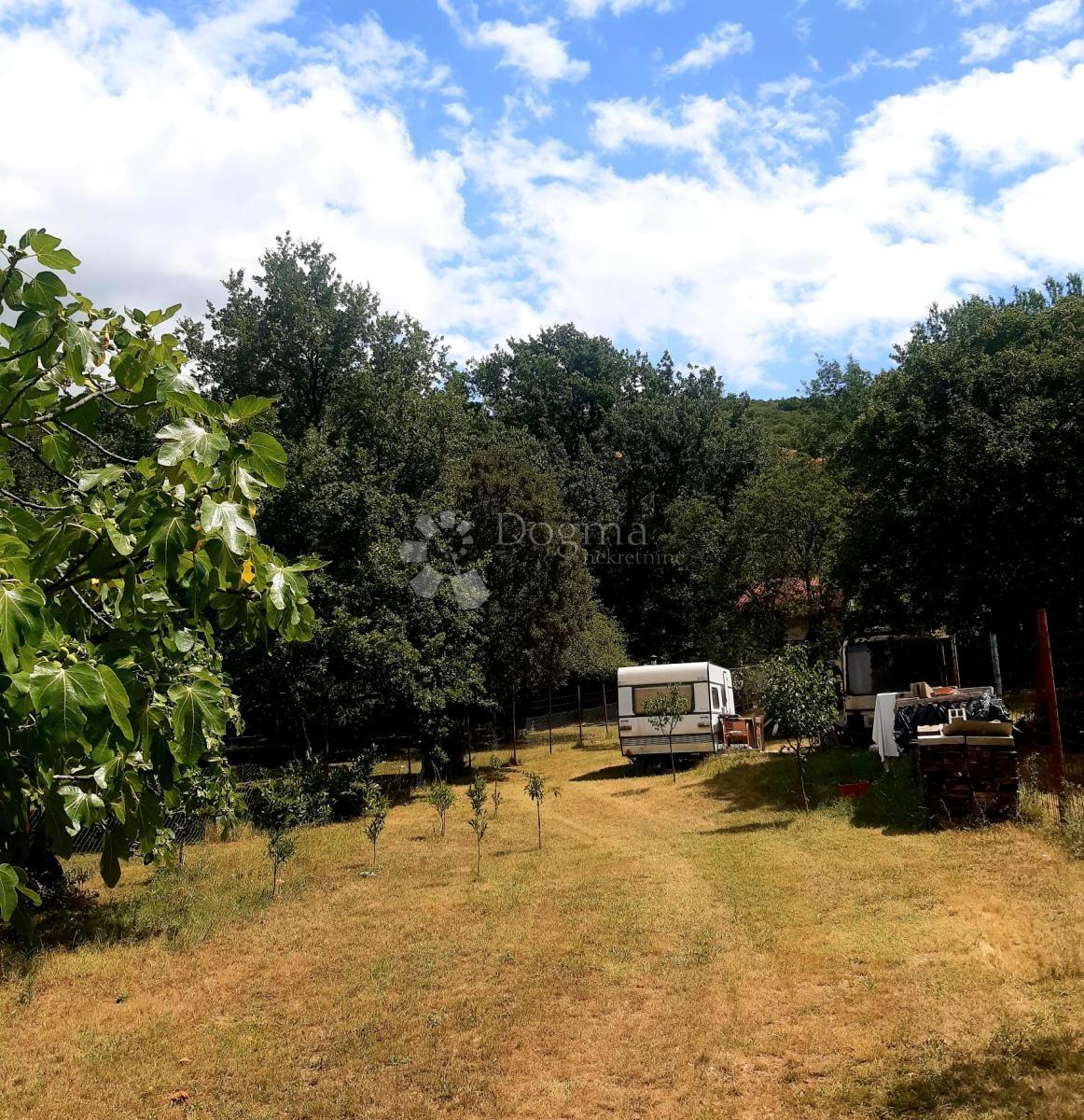 Kmetijsko zemljišče Novi Vinodolski, 996m2