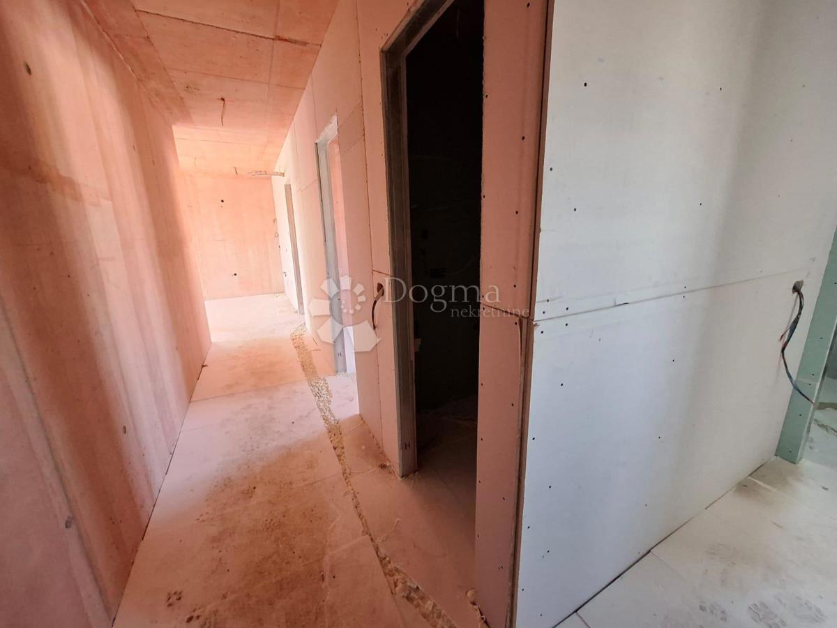 Stanovanje Tar, Tar-Vabriga, 70m2