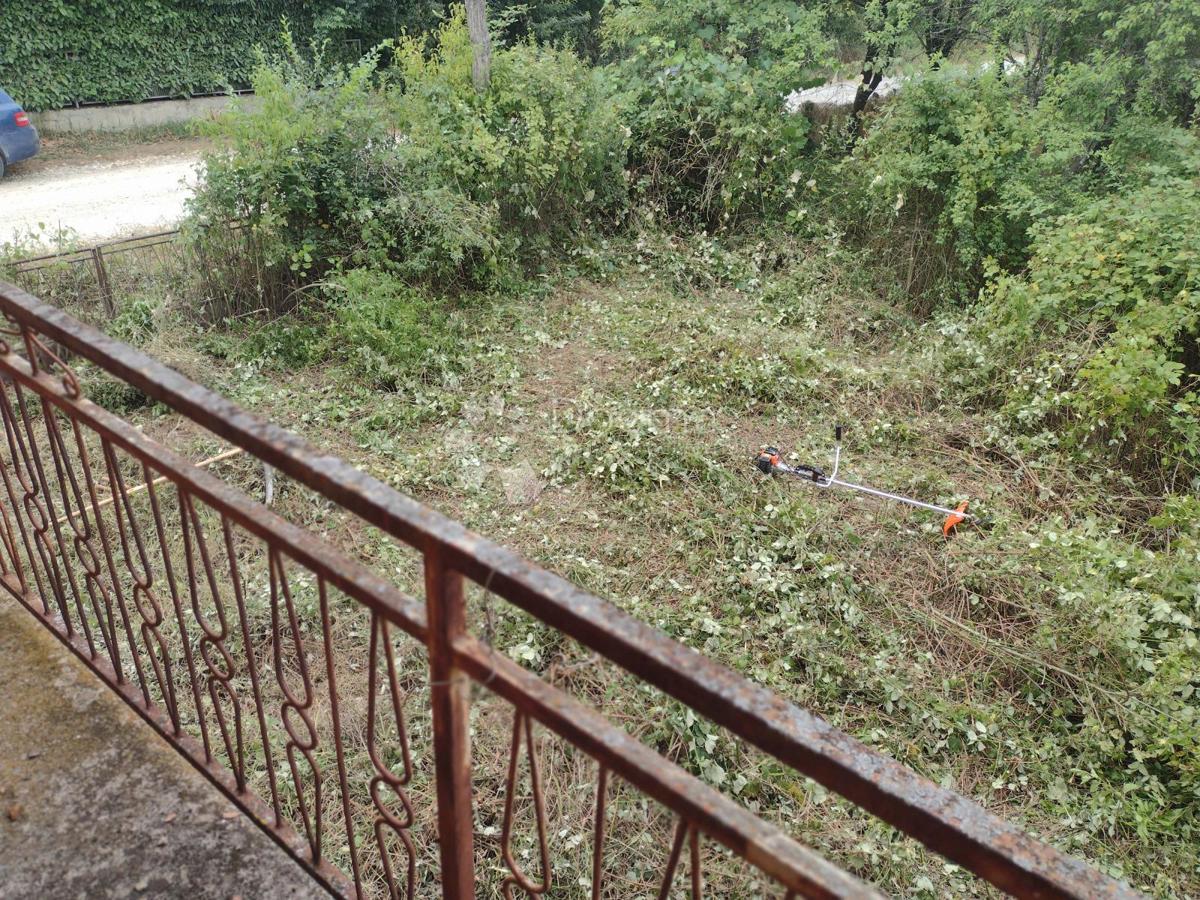 Hiša Dugo Selo Lasinjsko, Gvozd, 144m2
