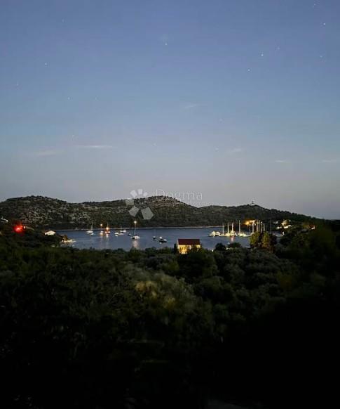Zazidljivo zemljišče Skrivena Luka, Lastovo, 471m2