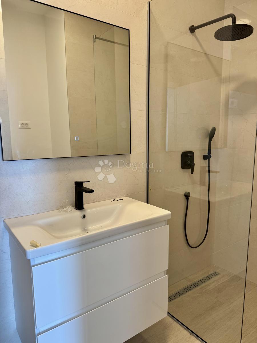 Apartma Maslenica, Jasenice, 70,29m2