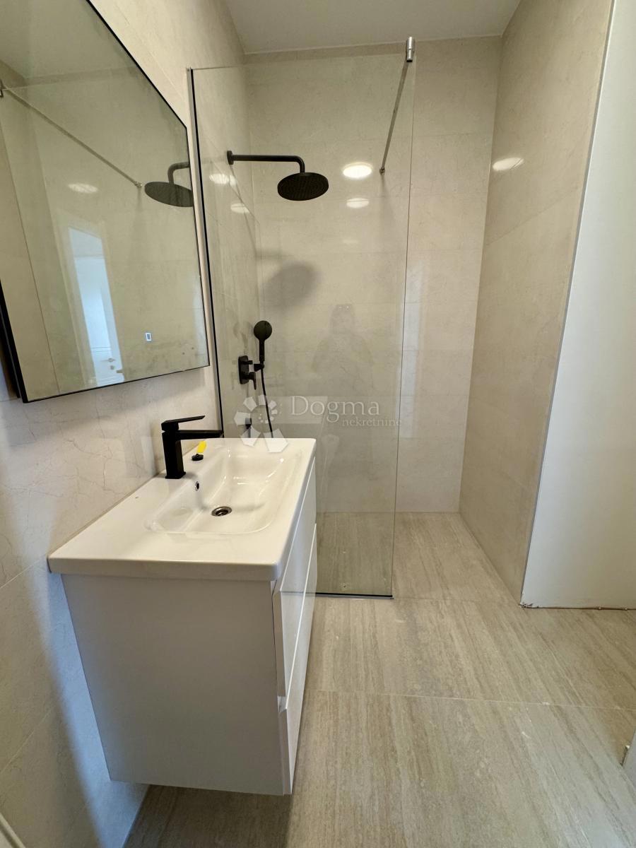 Apartma Maslenica, Jasenice, 70,29m2
