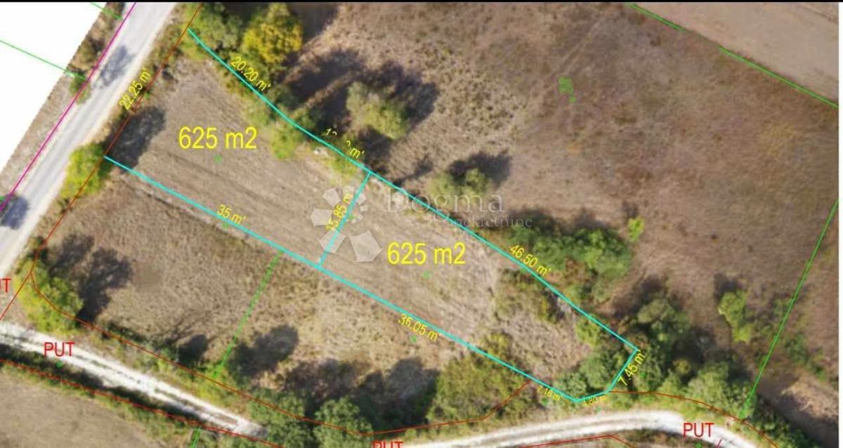 Stavbno zemljišče 625m2 Suhovare
