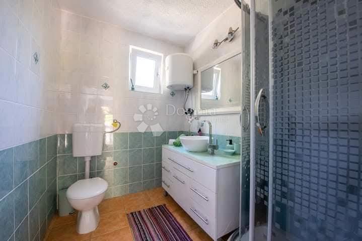Hiša Stanići, Omiš, 240m2