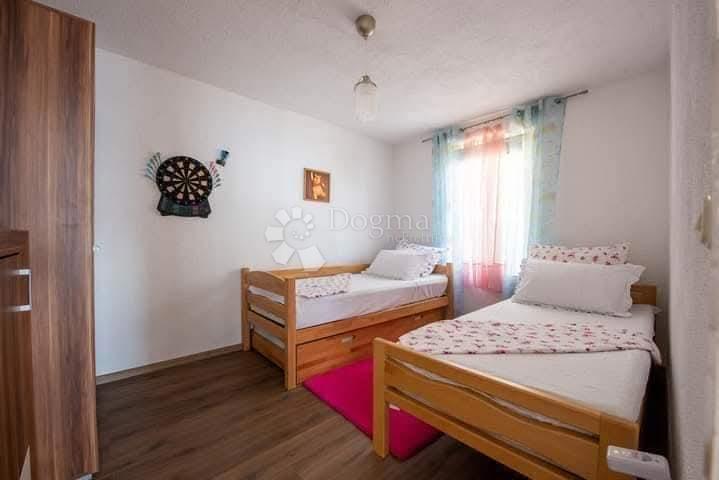 Hiša Stanići, Omiš, 240m2