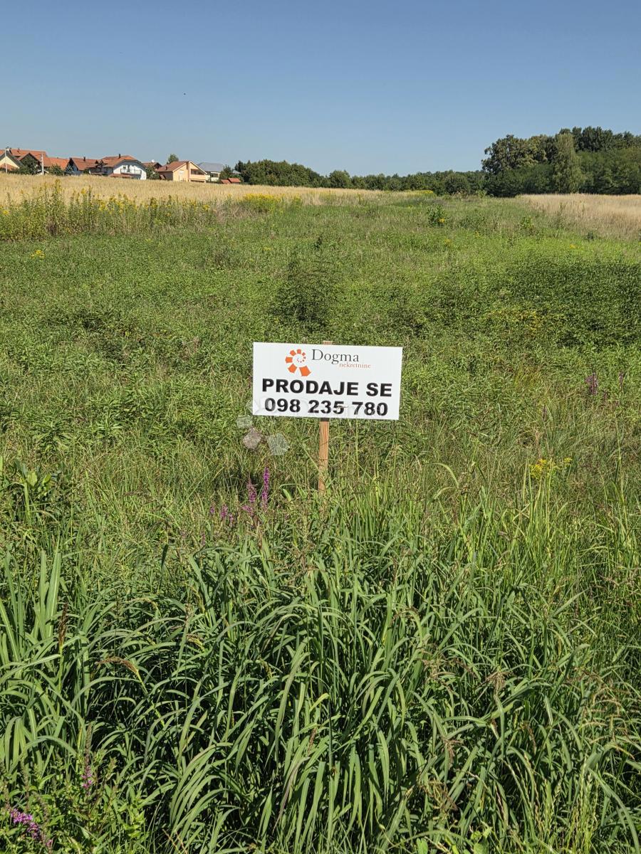 Zazidljivo zemljišče Kraljevečki Novaki, Sesvete, M, 3.018m2