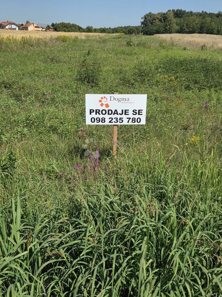Zazidljivo zemljišče Kraljevečki Novaki, Sesvete, M, 3.018m2