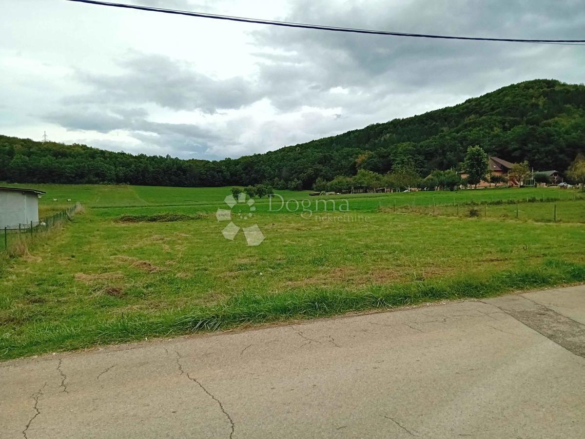 Zazidljivo zemljišče Prozor, Otočac, 1.121m2