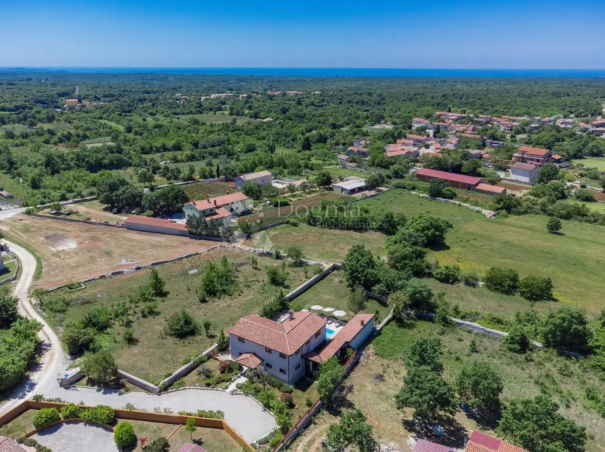 Hiša Svetvinčenat, 200m2