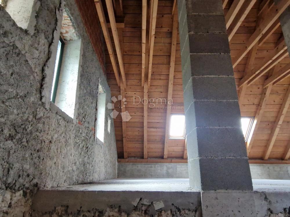 Hiša Brod Moravice, 320m2