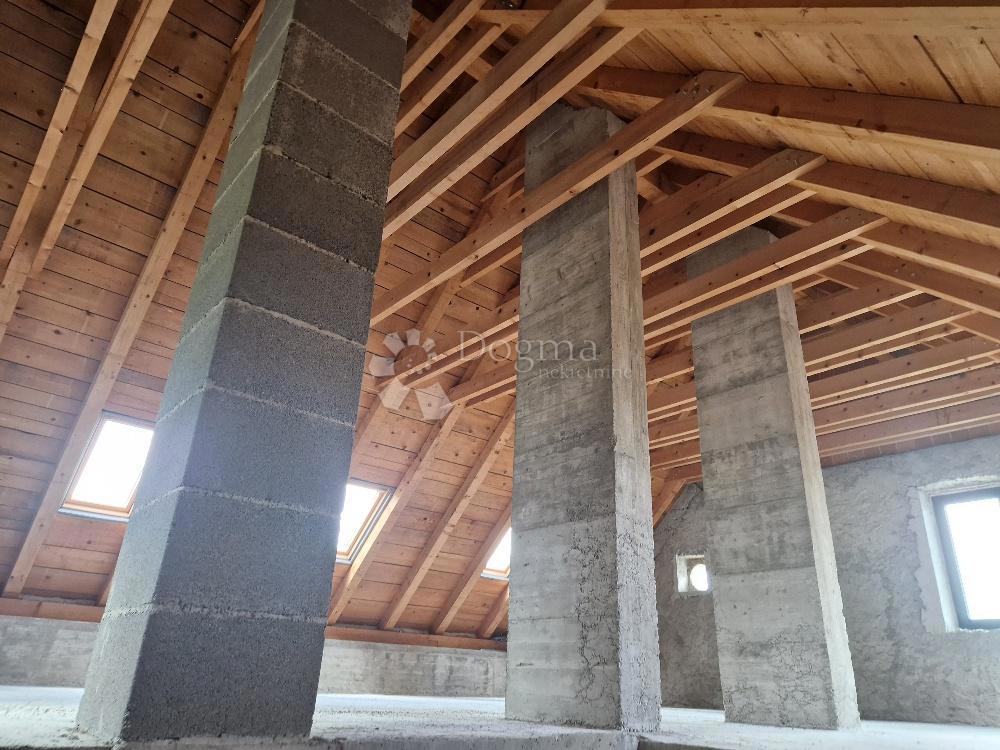 Hiša Brod Moravice, 320m2