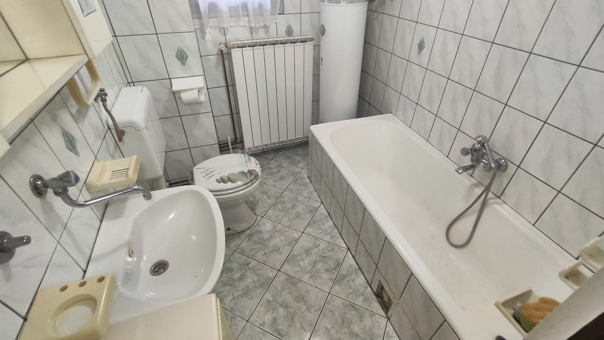 Hiša Belo Selo, Fužine, 200m2
