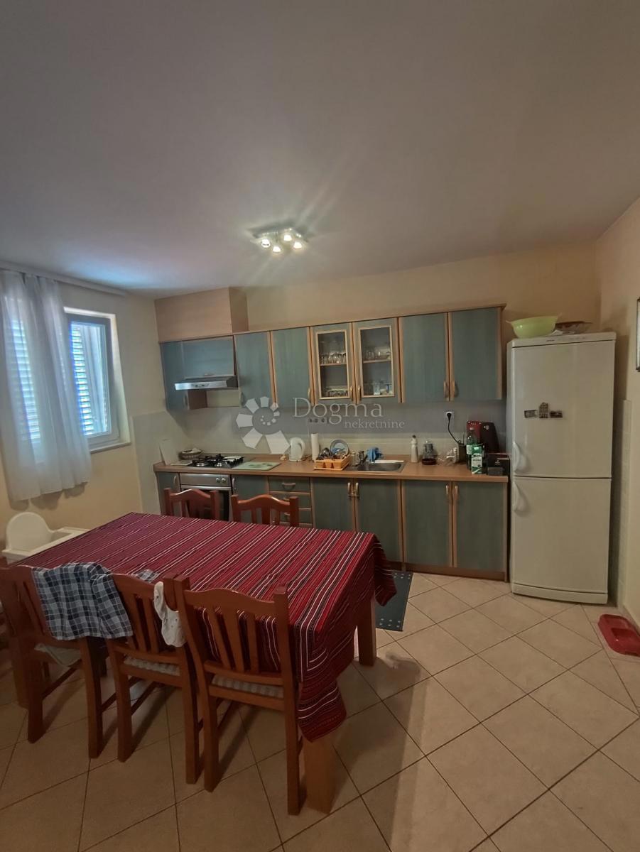 Stanovanje Zaton, Šibenik - Okolica, 70m2