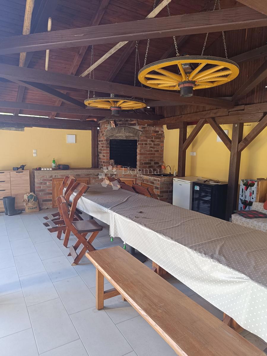 Hiša Centar, Vinkovci, 705m2