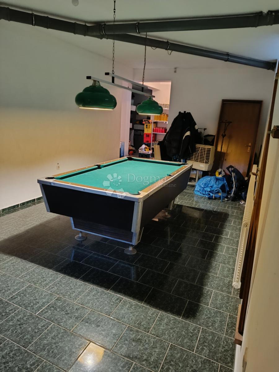 Hiša Centar, Vinkovci, 705m2