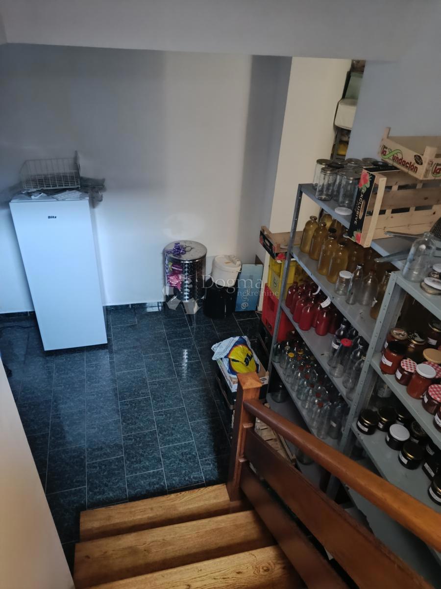 Hiša Centar, Vinkovci, 705m2