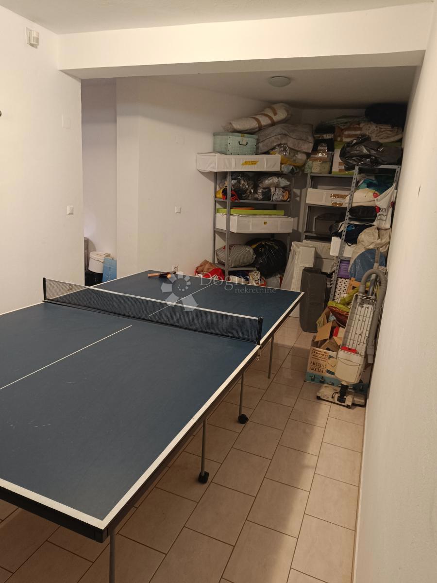 Hiša Centar, Vinkovci, 705m2